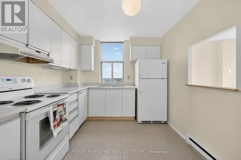 2760 Carousel Crescent Ottawa ON K1T 2N4