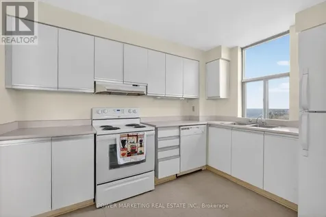 2760 Carousel Crescent Ottawa ON K1T 2N4