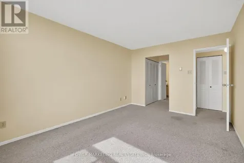 2760 Carousel Crescent Ottawa ON K1T 2N4