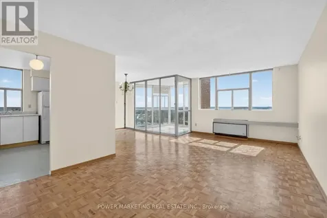 2760 Carousel Crescent Ottawa ON K1T 2N4