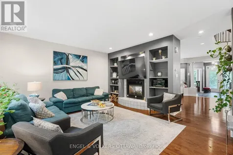 8 Glenrill Place Ottawa ON K2M 2T6