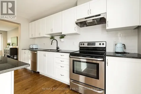 84 Brisote Lane Ottawa ON K2S 0V3