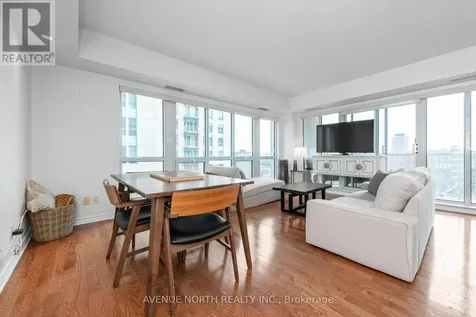 200 Rideau Street Ottawa ON K1N 5Y1