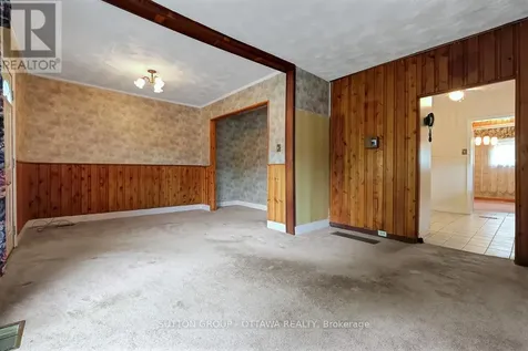 442 Wentworth Avenue Ottawa ON K2B 5J8