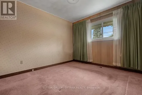 442 Wentworth Avenue Ottawa ON K2B 5J8