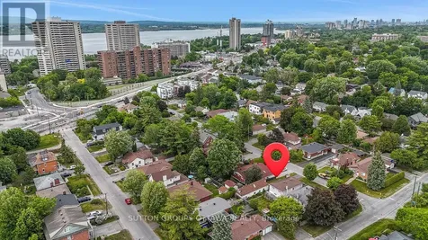 442 Wentworth Avenue Ottawa ON K2B 5J8