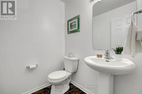 938 Payer Street Clarence-rockland ON K4K 1N2