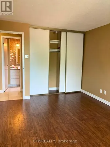 1599 Lassiter Terrace Ottawa ON K1J 8R6