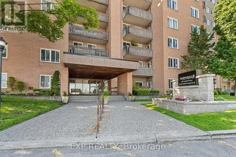 1599 Lassiter Terrace Ottawa ON K1J 8R6
