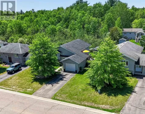 39 Oak Avenue Petawawa ON K8H 0B5
