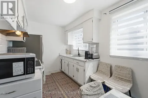 126 Dinison Crescent Kitchener ON N2E 2V2