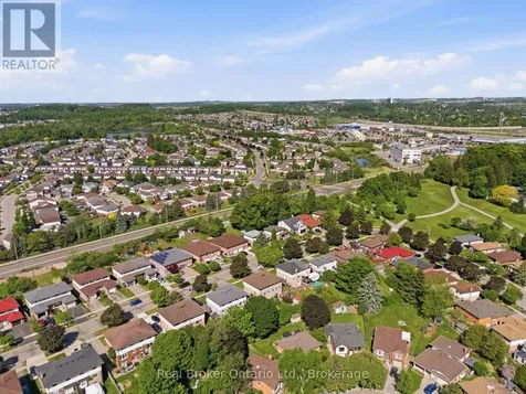126 Dinison Crescent Kitchener ON N2E 2V2