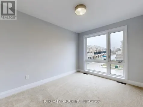 827 Smoothwater Lane Pickering ON L1X 0R6