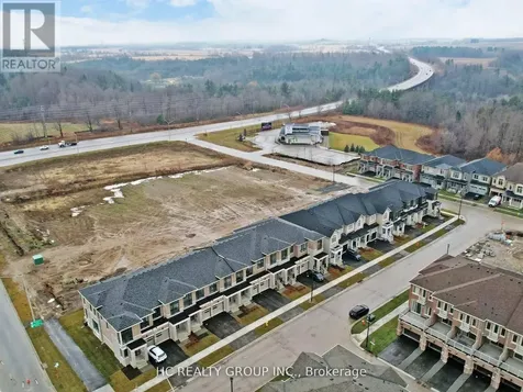 827 Smoothwater Lane Pickering ON L1X 0R6