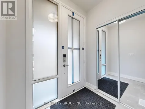 827 Smoothwater Lane Pickering ON L1X 0R6