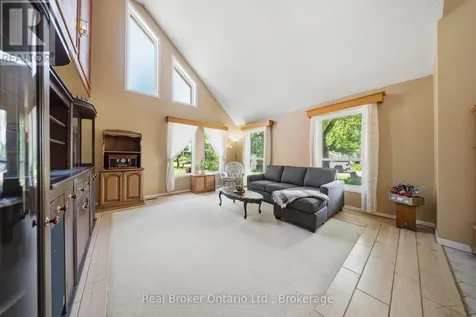 800 Tremaine Avenue South North Perth (elma) ON N4W 3G9