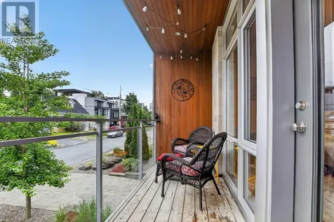 368A Berkley Avenue Ottawa ON K2A 2G7