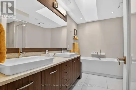 368A Berkley Avenue Ottawa ON K2A 2G7