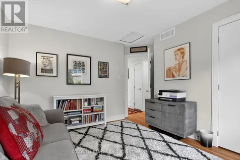 368A Berkley Avenue Ottawa ON K2A 2G7