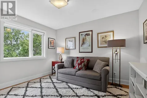 368A Berkley Avenue Ottawa ON K2A 2G7