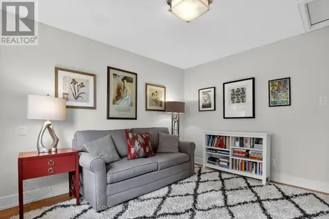 368A Berkley Avenue Ottawa ON K2A 2G7