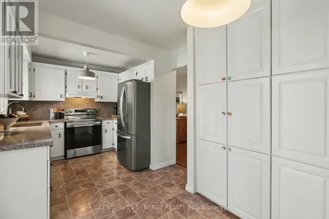 1078 Taffy Lane Ottawa ON K1C 1Y5