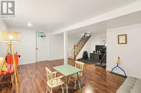 1078 Taffy Lane Ottawa ON K1C 1Y5