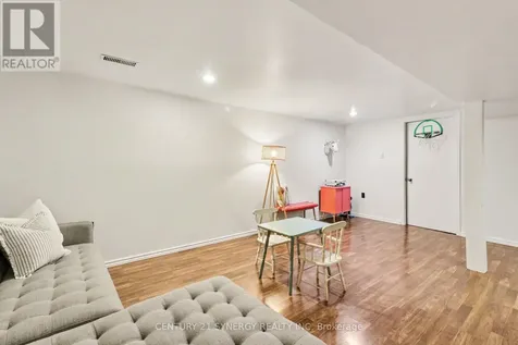 1078 Taffy Lane Ottawa ON K1C 1Y5
