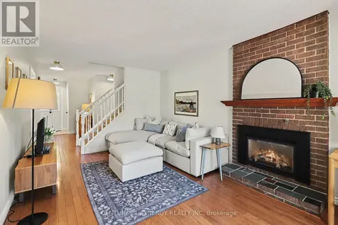 1078 Taffy Lane Ottawa ON K1C 1Y5