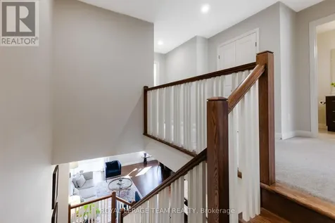 86 Escarpment Crescent Ottawa ON K2T 0L8