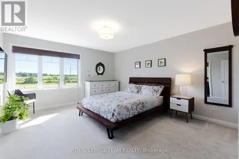 86 Escarpment Crescent Ottawa ON K2T 0L8