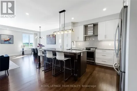 86 Escarpment Crescent Ottawa ON K2T 0L8