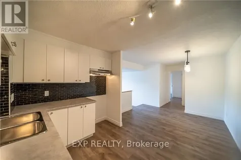 1599 Lassiter Terrace Ottawa ON K1J 8R6