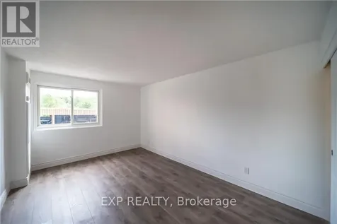1599 Lassiter Terrace Ottawa ON K1J 8R6