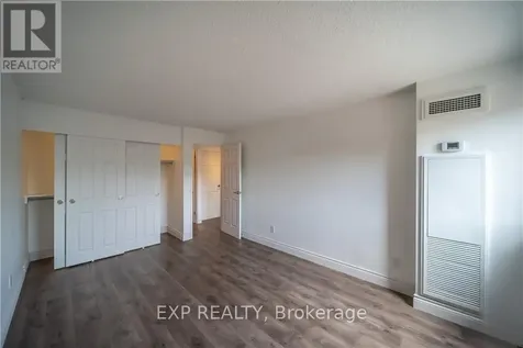 1599 Lassiter Terrace Ottawa ON K1J 8R6
