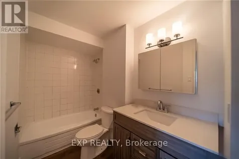 1599 Lassiter Terrace Ottawa ON K1J 8R6