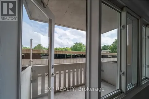 1599 Lassiter Terrace Ottawa ON K1J 8R6