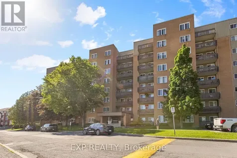 1599 Lassiter Terrace Ottawa ON K1J 8R6
