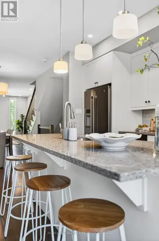 95 Oblats Avenue Ottawa ON K1S 5W1