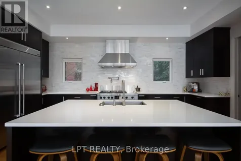 847 Walkley Road Ottawa ON K1V 6R6