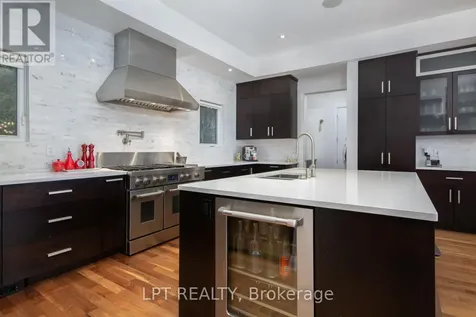 847 Walkley Road Ottawa ON K1V 6R6