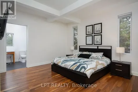 847 Walkley Road Ottawa ON K1V 6R6