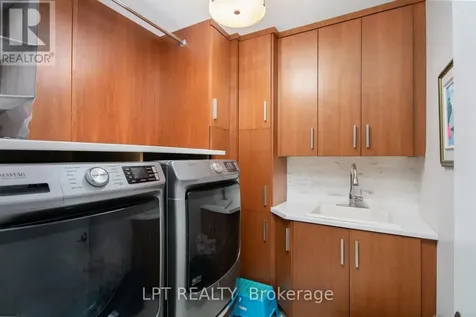 847 Walkley Road Ottawa ON K1V 6R6