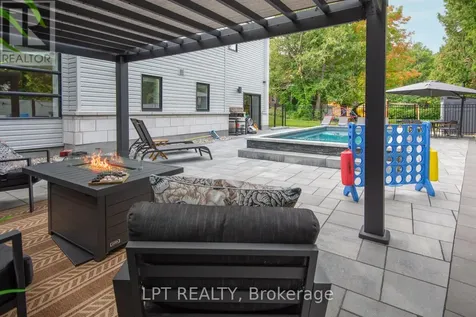 847 Walkley Road Ottawa ON K1V 6R6