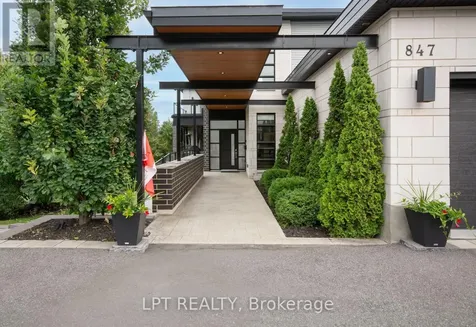 847 Walkley Road Ottawa ON K1V 6R6