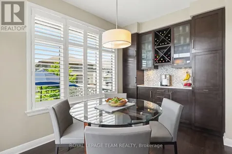 330 Devonian Way Ottawa ON K2T 0L5