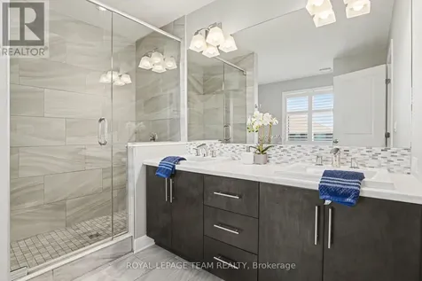 330 Devonian Way Ottawa ON K2T 0L5