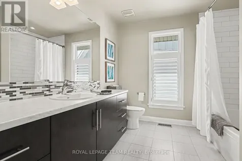 330 Devonian Way Ottawa ON K2T 0L5