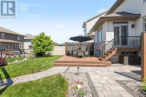 330 Devonian Way Ottawa ON K2T 0L5