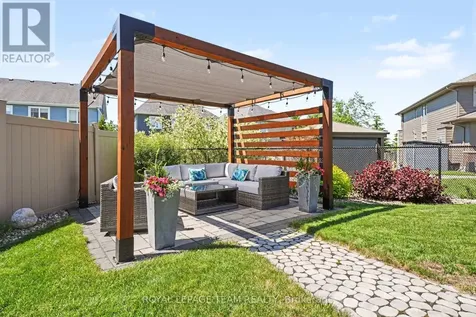 330 Devonian Way Ottawa ON K2T 0L5